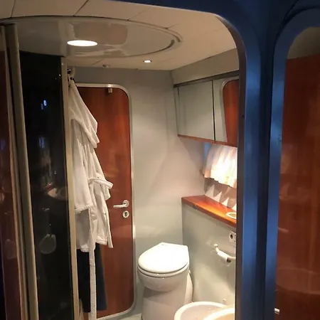 Bådhotel Yacht Blues *